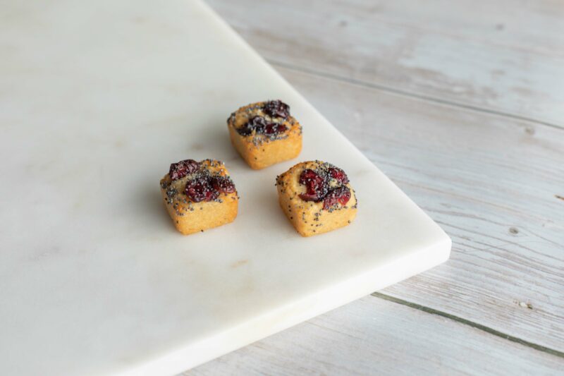 30 Minis financiers vegan et sans gluten pavot et cranberry