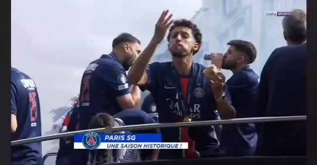 🏆 Philémon aux côtés du PSG lors du défilé des champions ! 🏆

Le 1er juin 2025, l’équipe du PSG a célébré sa victoire sur les Champs-Élysées, un moment fort partagé avec ses supporters. Au cœur de cet événement, les joueurs ont eu l’occasion de déguster les sandwichs préparés par Philémon.

Une belle fierté pour notre équipe.

#ParisChampion 
#PSG
#LigueDesChampions 
#Philemontraiteur 
#traiteuriledefrance 
#événement 
#traiteurdejeuner 
#traiteurévénementiel